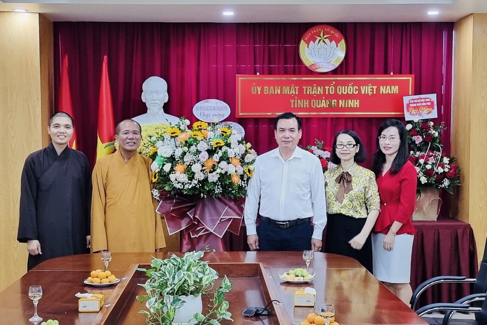 Ban Trị sự GHPGVN tỉnh Quảng Ninh chúc mừng Ủy ban MTTQ tỉnh nhân dịp kỉ niệm 92 năm ngày truyền thống 