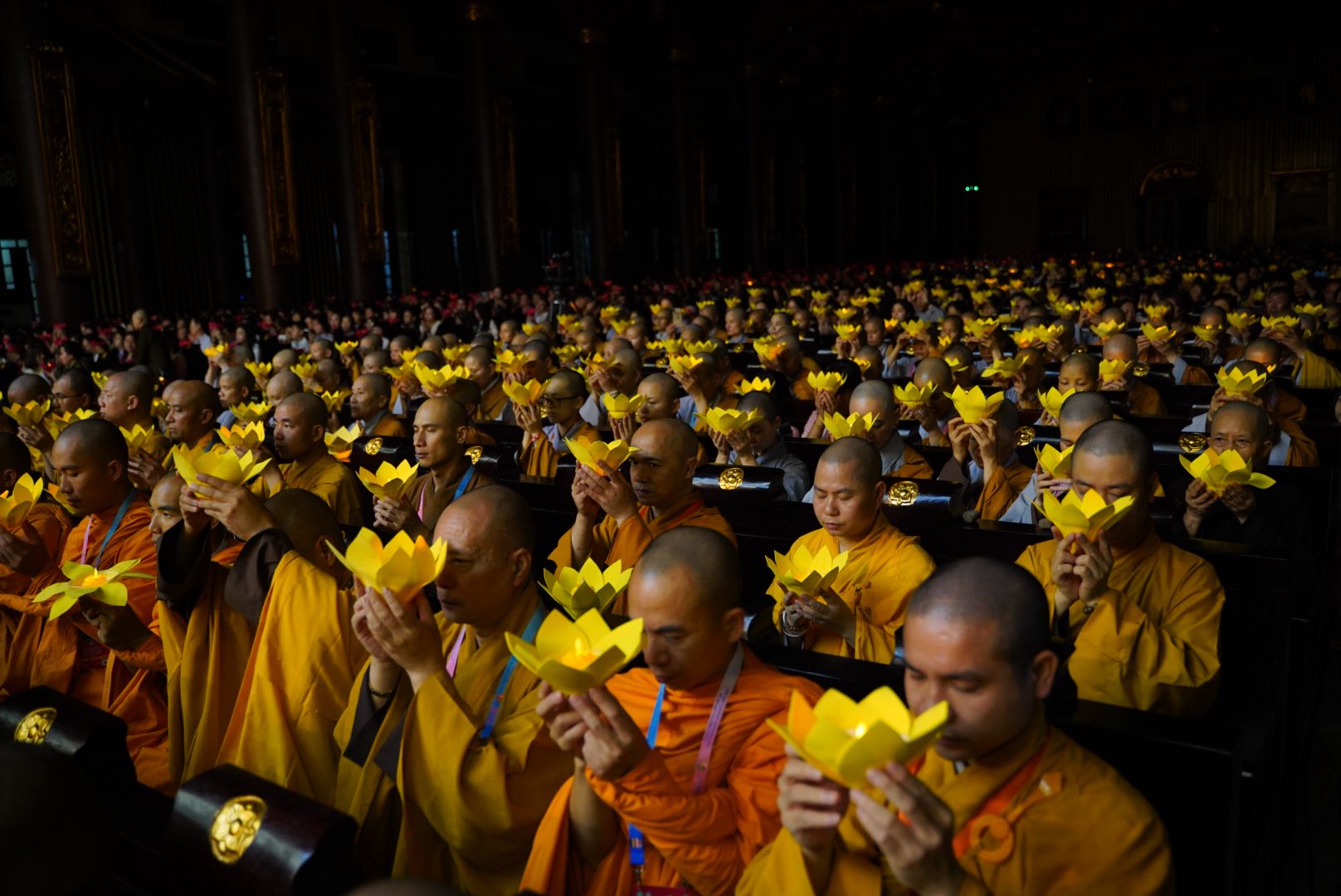 Yên Tử đón hơn một triệu lượt du khách về đỉnh lễ, chiêm bái Xá lợi Đức Phật 