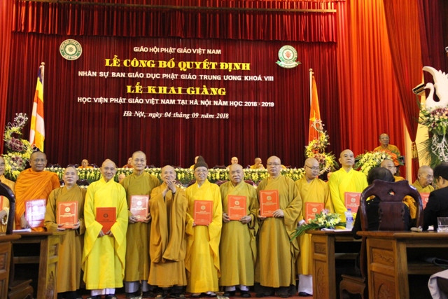 Lễ công bố quyết định chuẩn y nhân sự Ban Giáo dục PGTƯ khóa VIII và Lễ Khai giảng năm học 2018 – 2019 HVPGVN tại Hà Nội. 